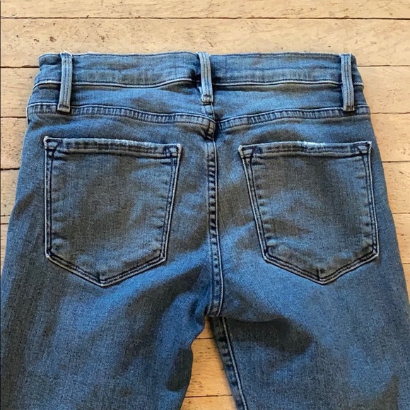 Frame Distressed Skinny Jeans - Picture 13 of 15